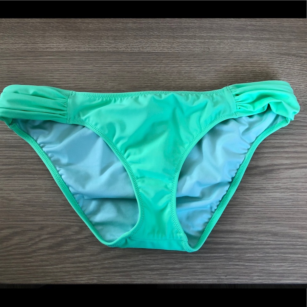 Victoria’s Secret knockout bikini bottom